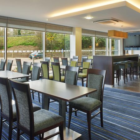Holiday Inn Express Cambridge Duxford M11 Jct 10 By Ihg Экстерьер фото