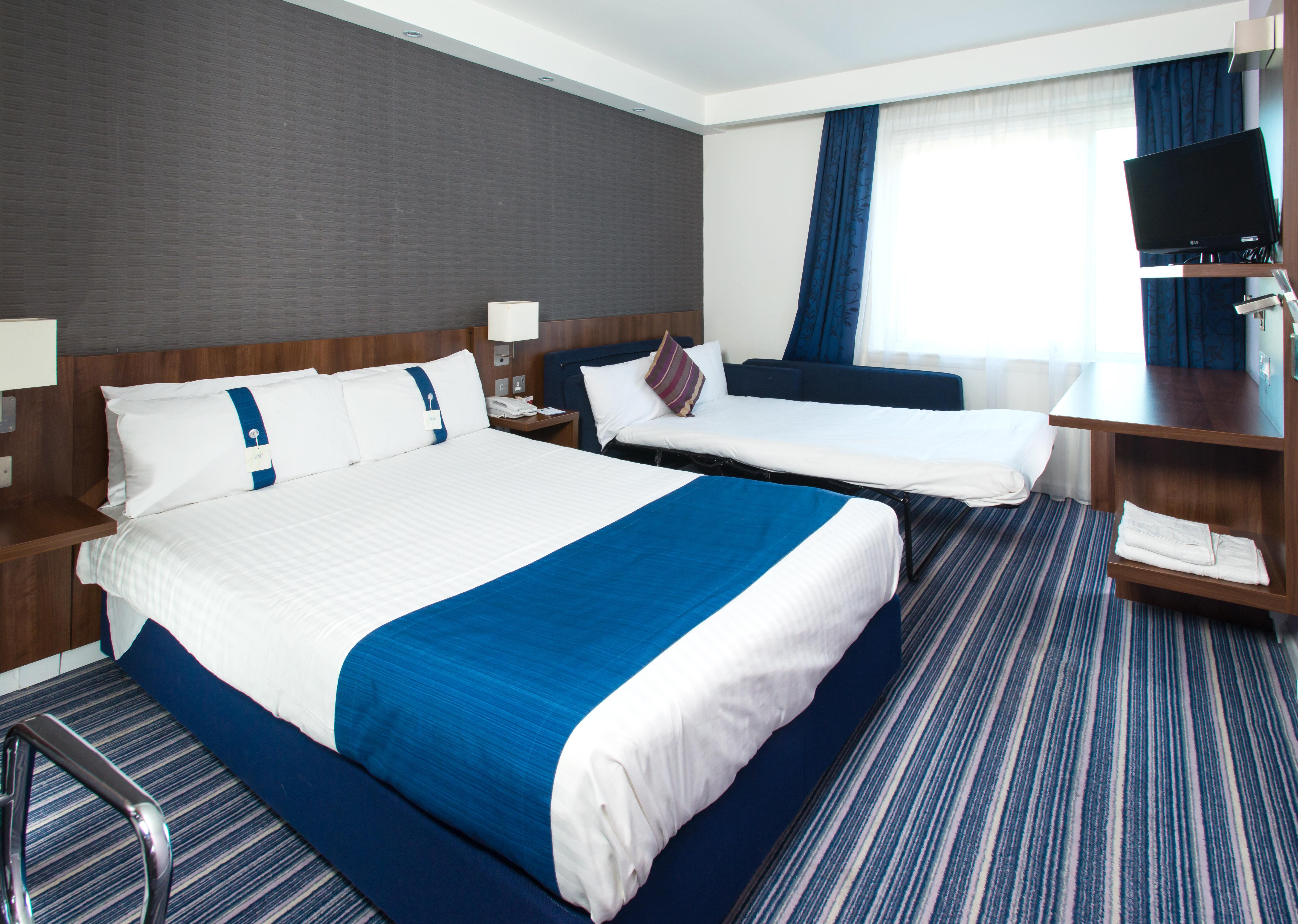 Holiday Inn Express Cambridge Duxford M11 Jct 10 By Ihg Экстерьер фото