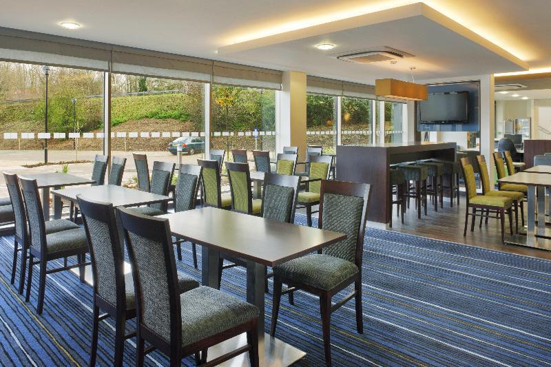 Holiday Inn Express Cambridge Duxford M11 Jct 10 By Ihg Экстерьер фото